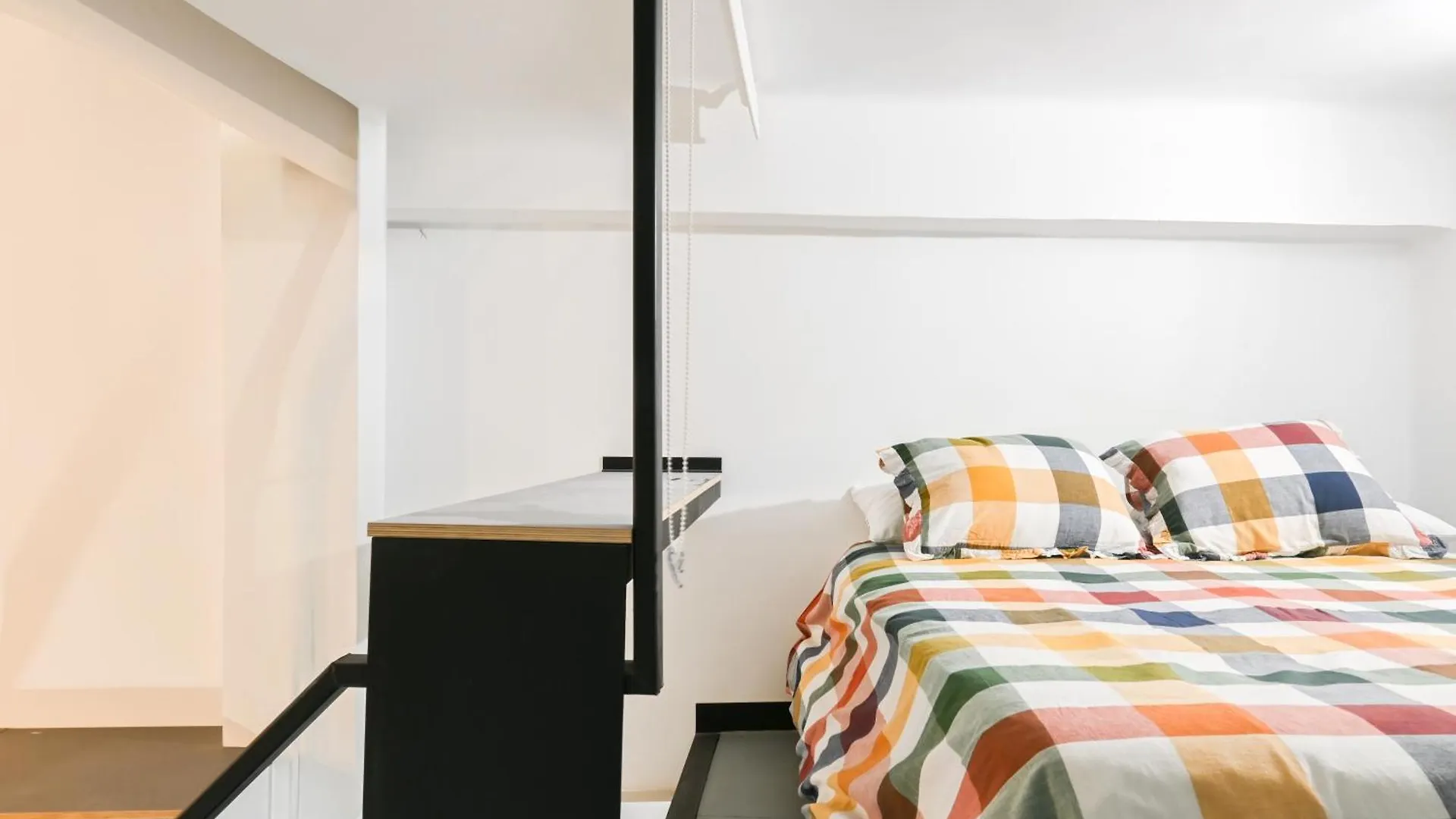 Coqueto Y Acogedor Apartamento Temporal Con Estilo En Madrid Fov16