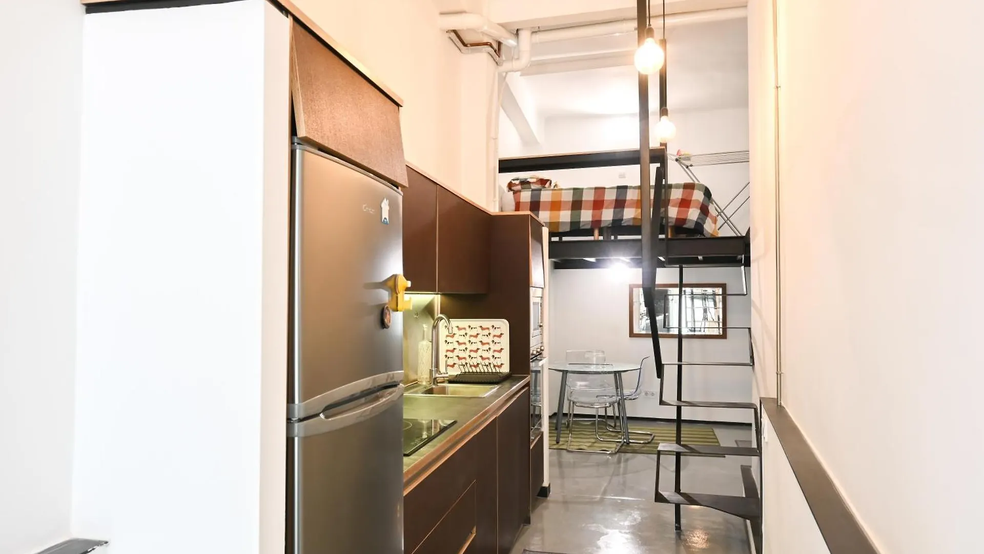 Coqueto Y Acogedor Apartamento Temporal Con Estilo En Madrid Fov16